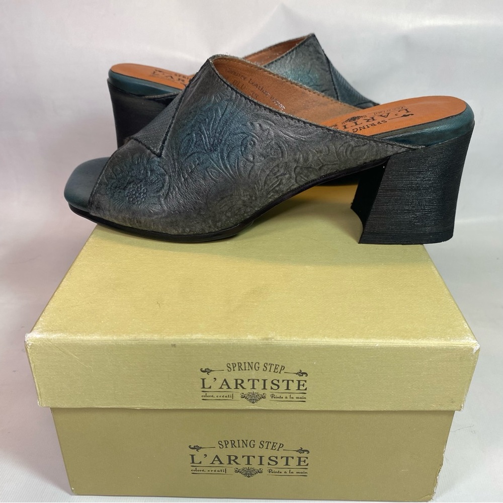 L’ARTISTE Tonalna Blu Leather Blue Sandals Block Heel Sandals Size 38 New/Box